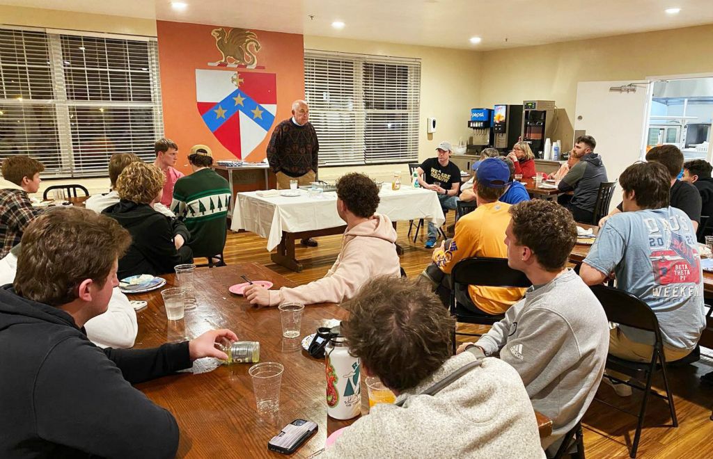 Phil and Ann Eskew treat the house to a lasagna dinner.